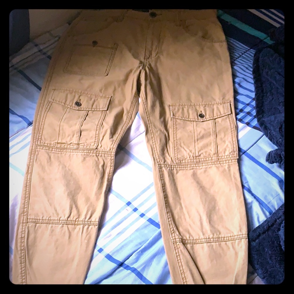 Men’s khaki joggers